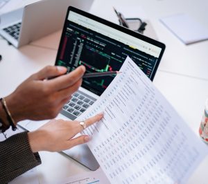 Data Lineage and Auditability: Why Regulated Firms Need to Know Where Every Metric Came From